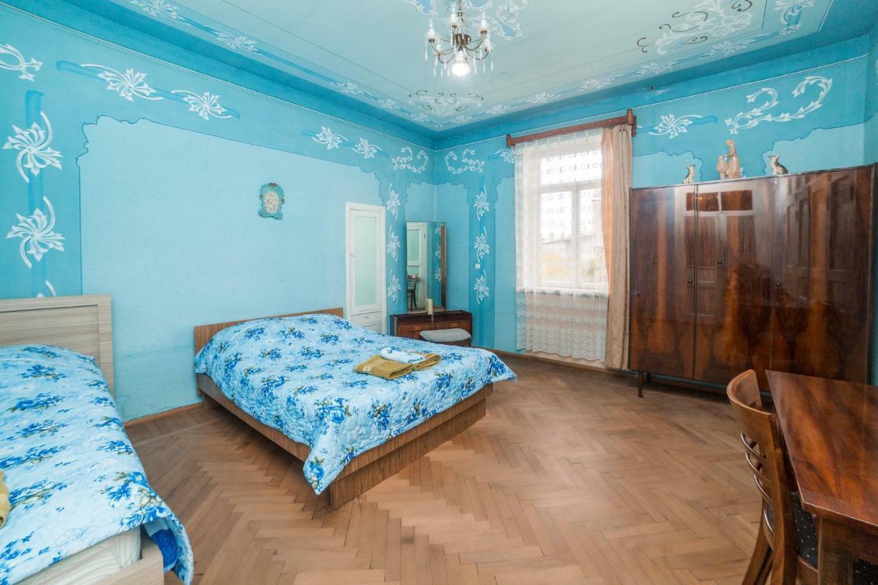 Отель Гостевой дом Nukri Гори Экстерьер фото