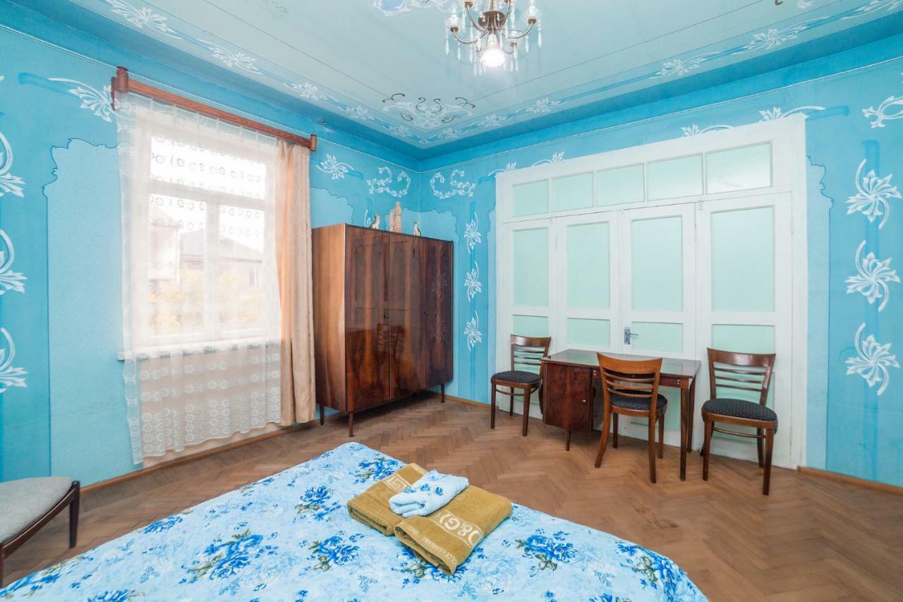 Отель Гостевой дом Nukri Гори Экстерьер фото
